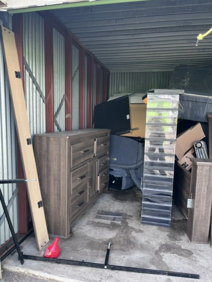 10 x 15 storage unit in Jersey City, NJ