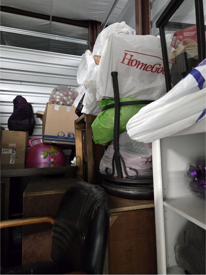 10 x 10 storage unit in Gainesville, GA