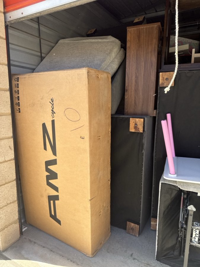 10 x 15 storage unit in Murrieta, CA