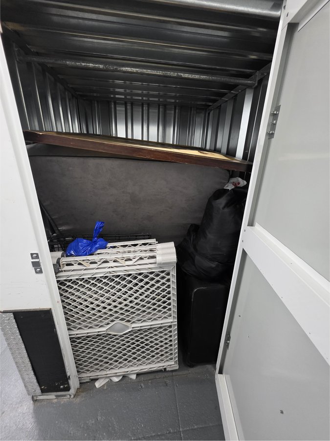 4 x 4 storage unit in New York, NY