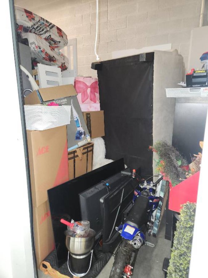 10 x 20 storage unit in Scottsdale, AZ