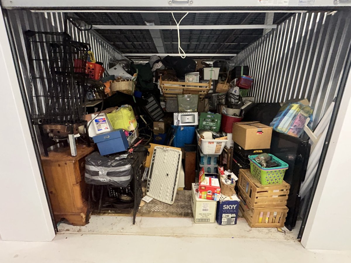 10 x 15 storage unit in Bradenton, FL