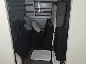 5 x 10 storage unit in Baltimore, MD