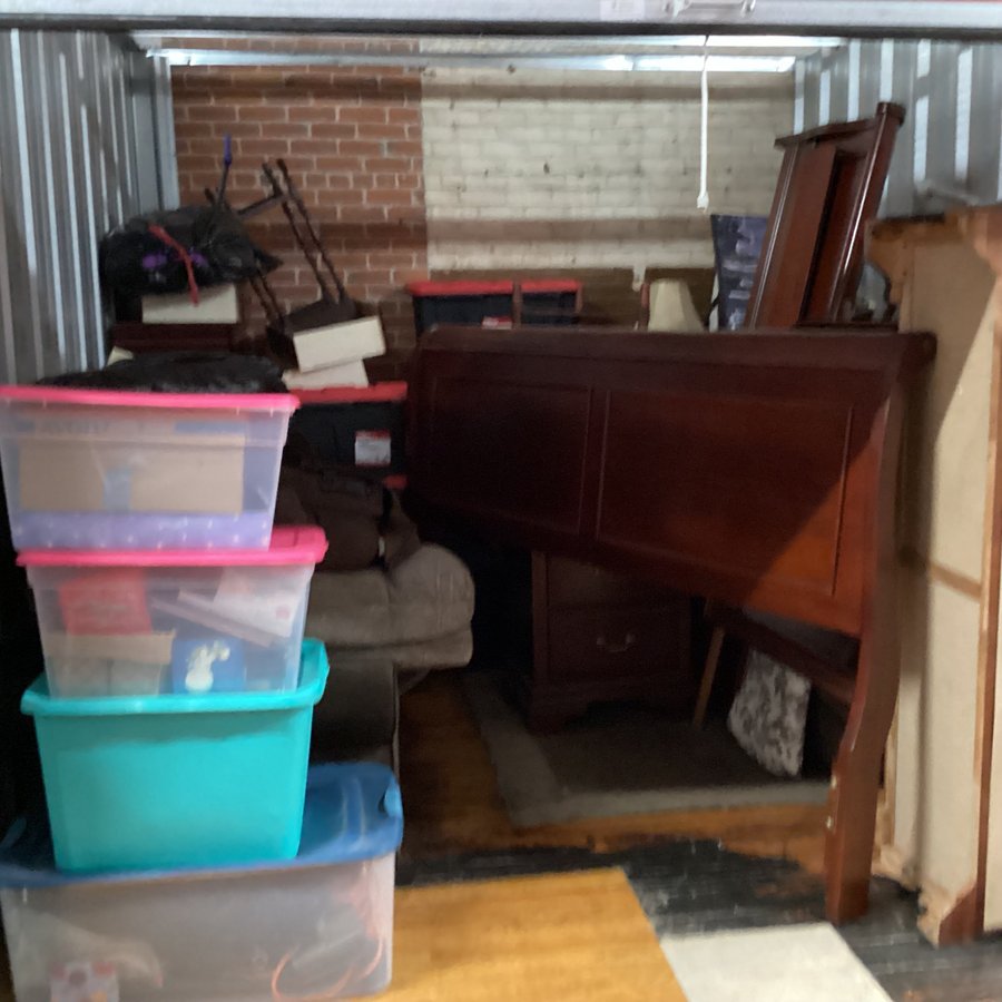 10 x 12 storage unit in Holyoke, MA