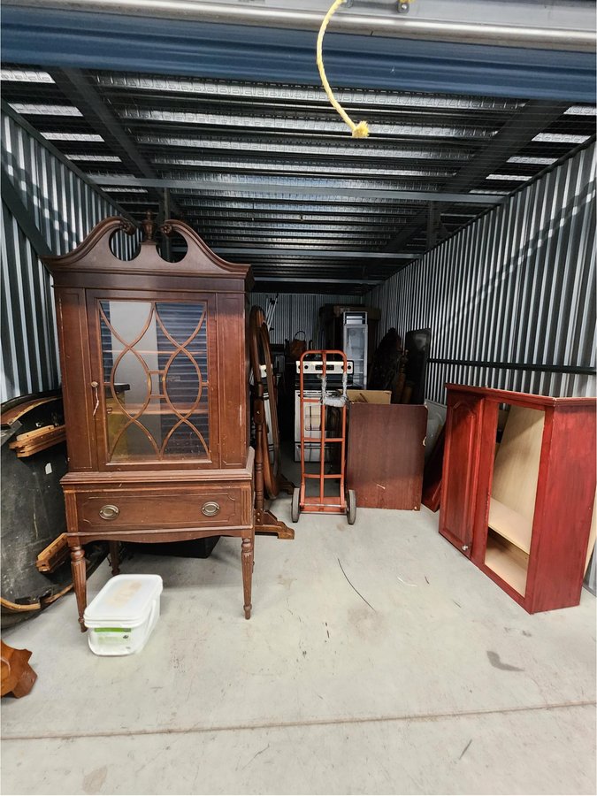 10 x 20 storage unit in Bristol, CT