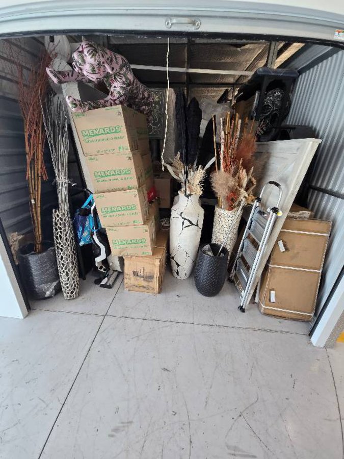 10 x 20 storage unit in Crystal Lake, IL