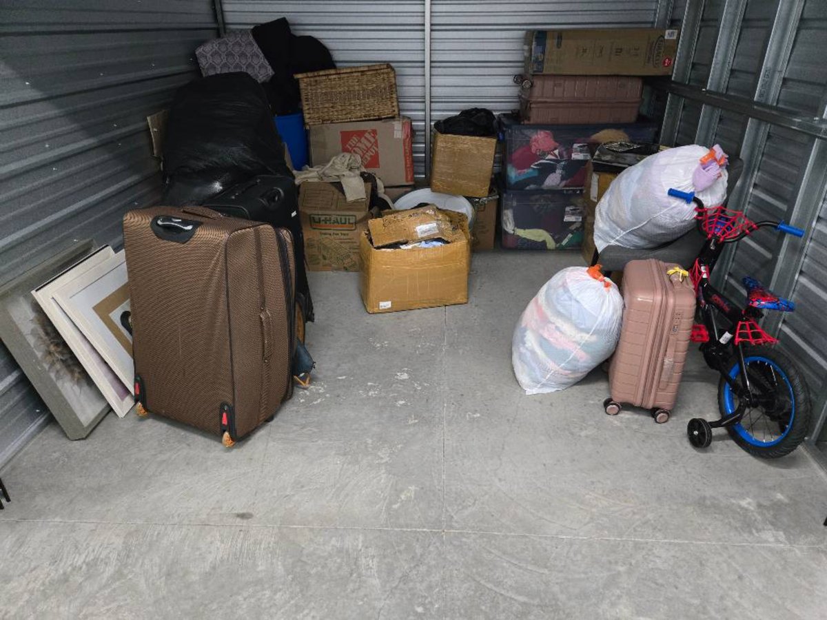 10 x 10 storage unit in Corcoran, MN