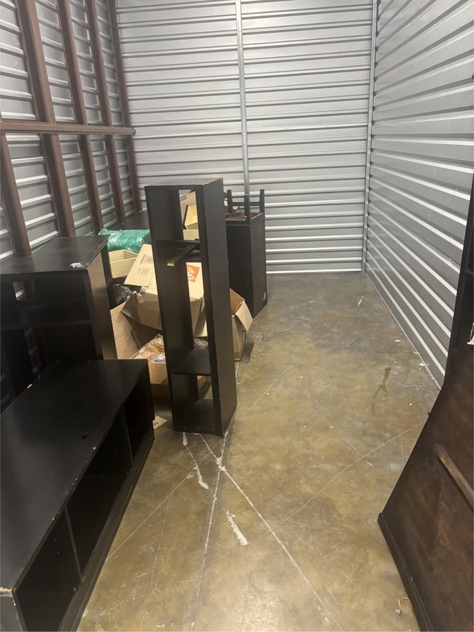 10 x 20 storage unit in Naples, FL