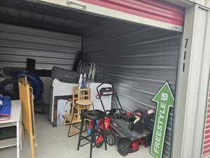 10 x 15 unit in Evans Mills