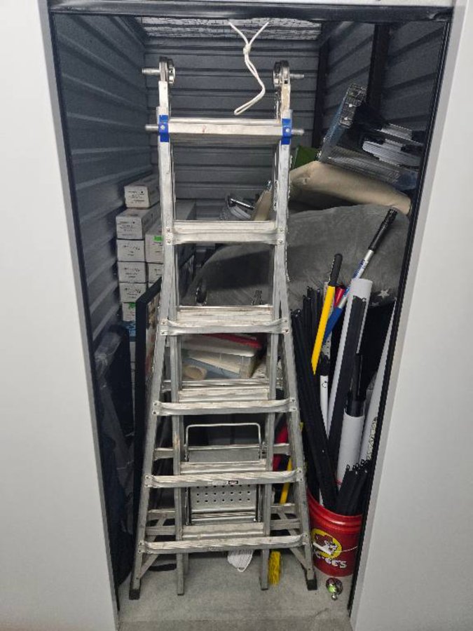5 x 10 storage unit in Mckinney, TX