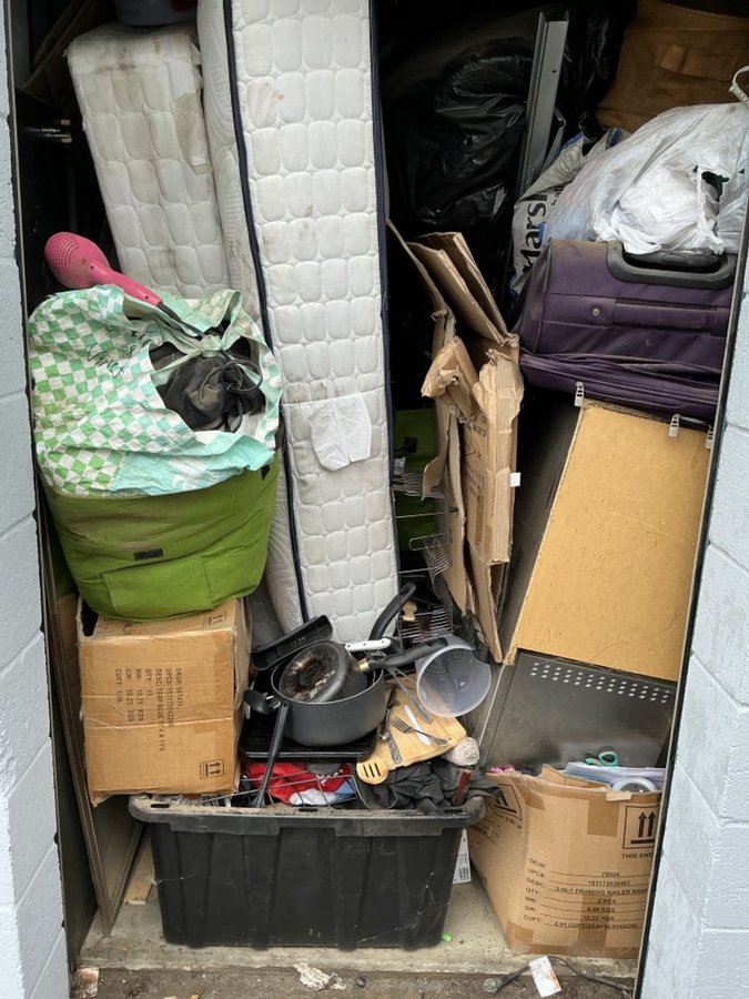5 x 10 storage unit in Banning, CA