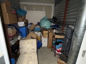 7 x 10 storage unit in Ventura, CA