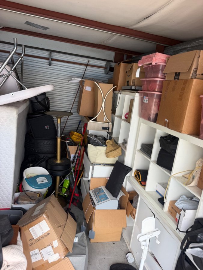 10 x 15 storage unit in Orlando, FL