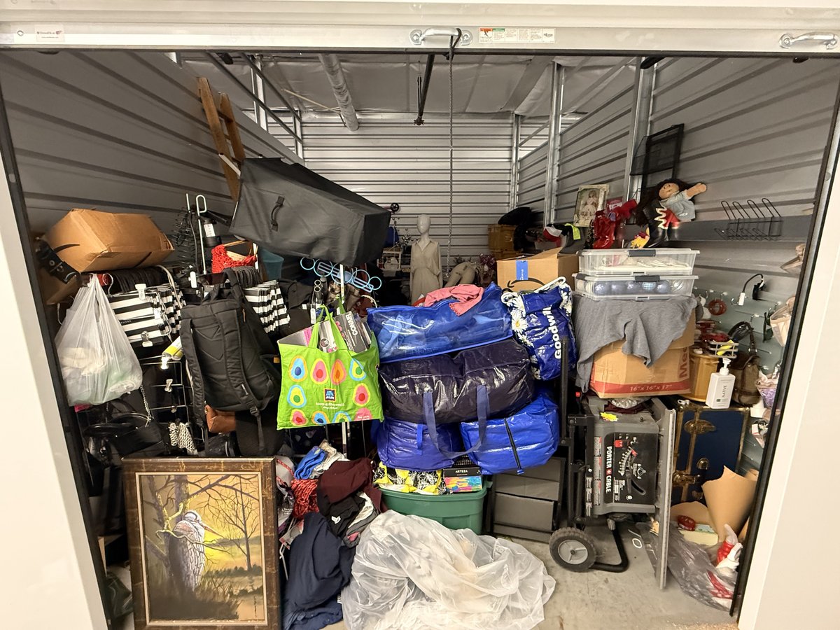 10 x 15 storage unit in Manassas, VA