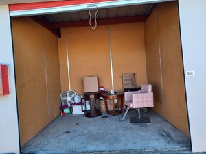 10 x 10 unit in Sacramento