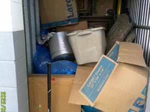 5 x 8 storage unit in Hemet, CA