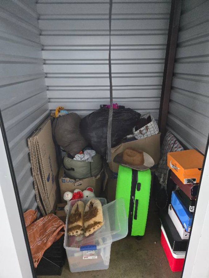 5 x 5 storage unit in Hurst, TX