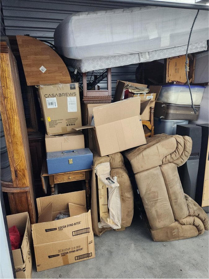 10 x 10 storage unit in North Las Vegas, NV