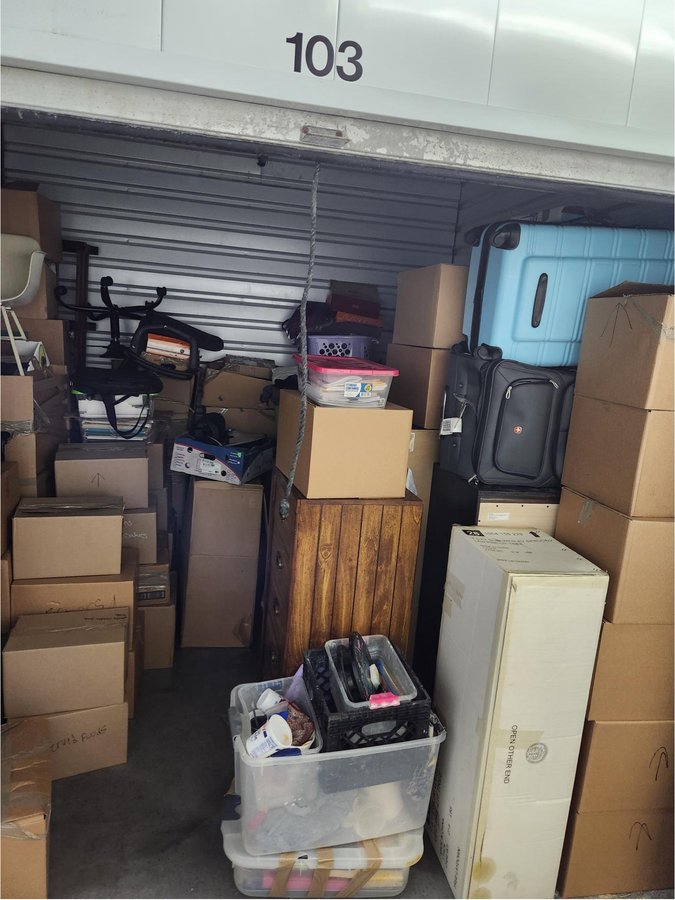 10 x 10 storage unit in North Las Vegas, NV