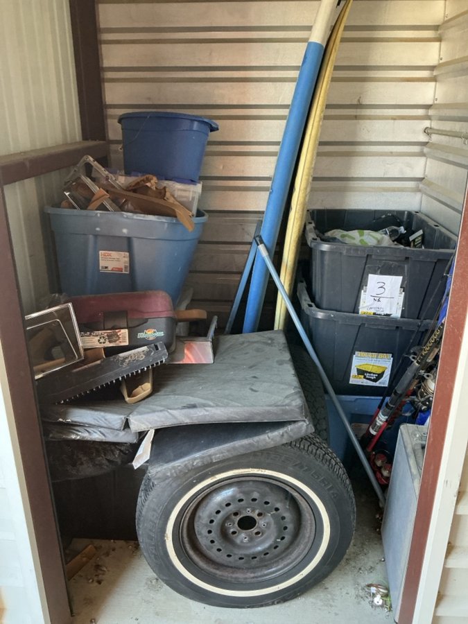 5 x 5 storage unit in Desert Hot Springs, CA