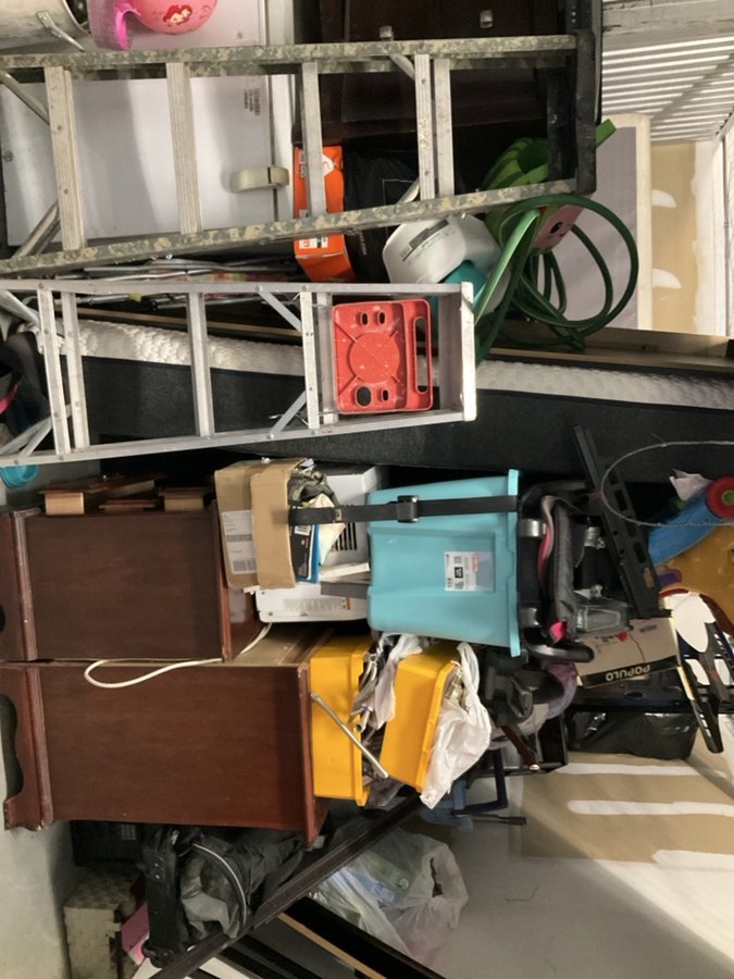 10 x 10 storage unit in Ladson, SC