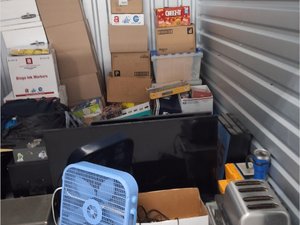 10 x 10 storage unit in Clermont, FL
