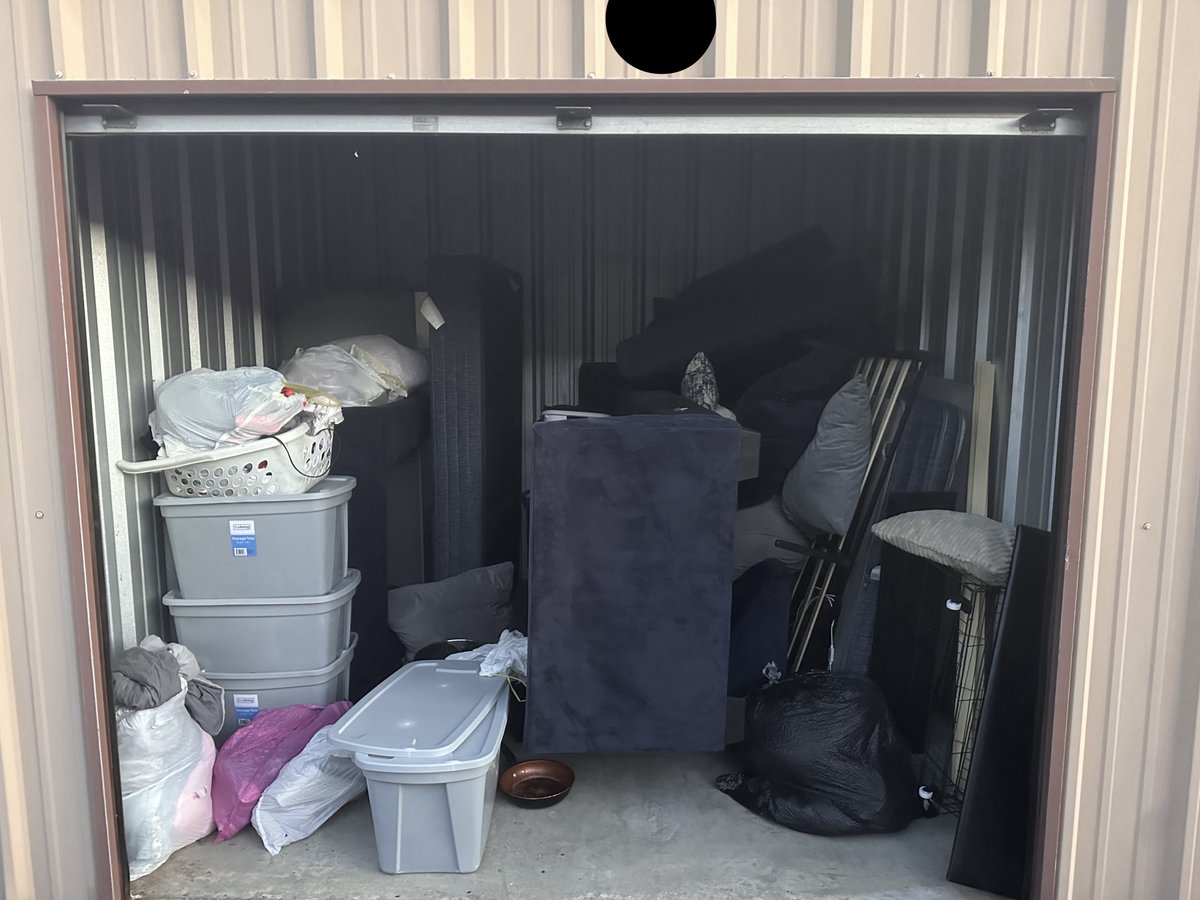 10 x 10 storage unit in Ashburn, GA