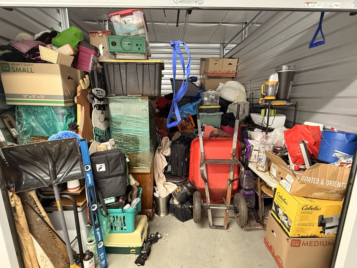 10 x 15 storage unit in Manassas, VA