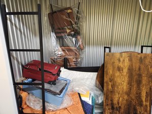 10 x 5 storage unit in Staten Island, NY