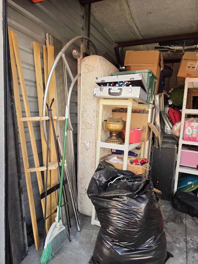 10 x 15 storage unit in Sanford, FL