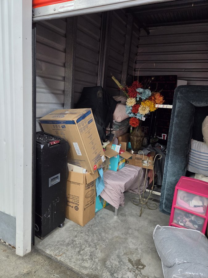 10 x 10 storage unit in Sanford, FL