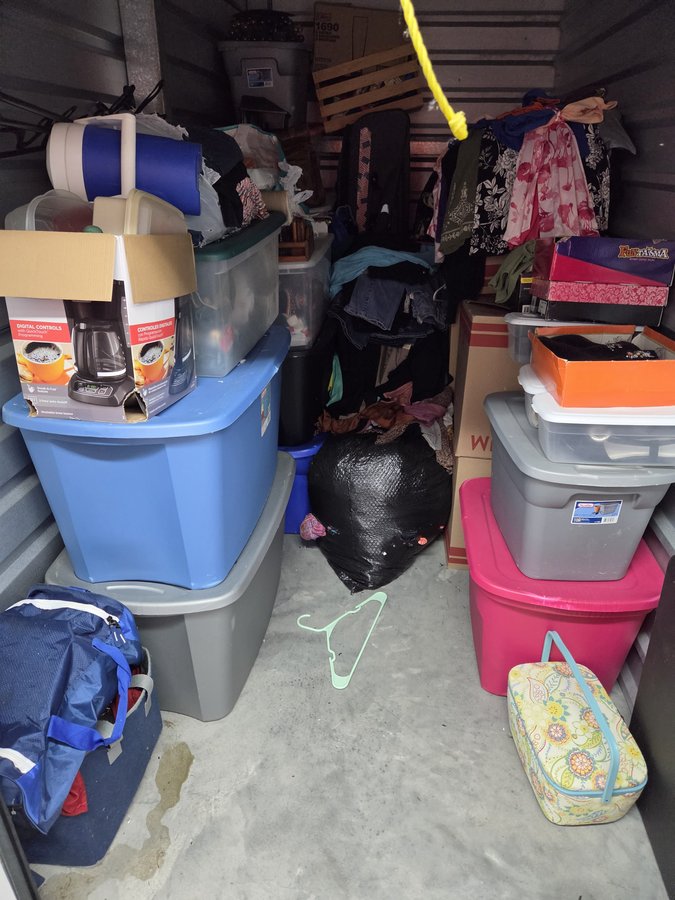 5 x 10 storage unit in Sanford, FL