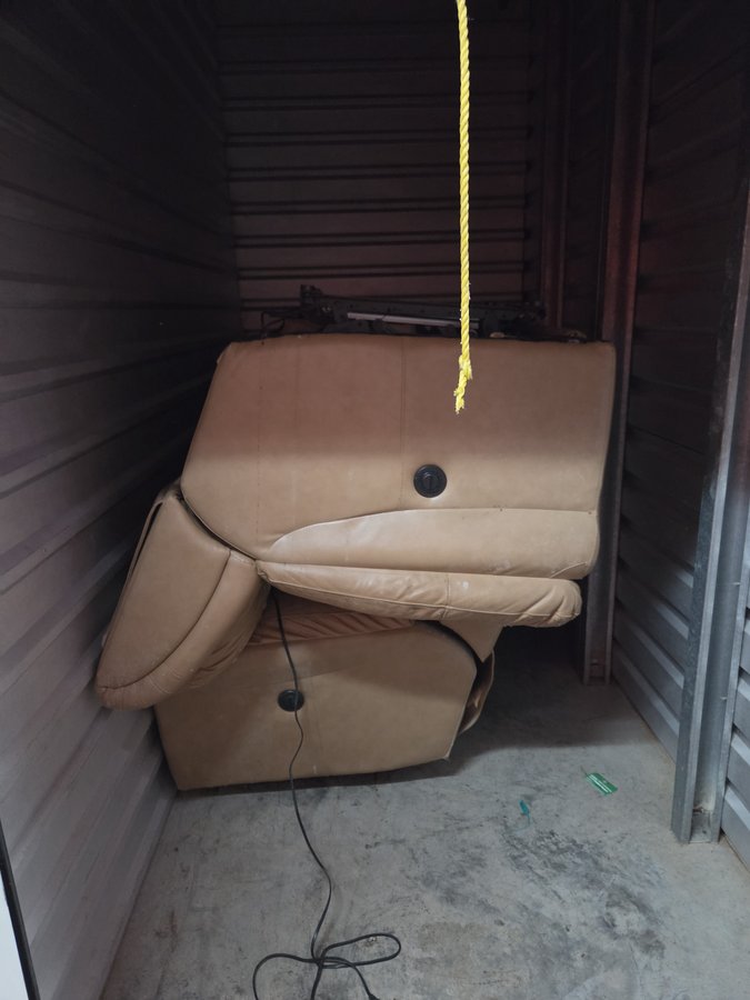 5 x 10 storage unit in Sanford, FL