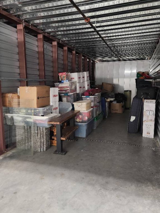 10 x 30 storage unit in Manchester, MO