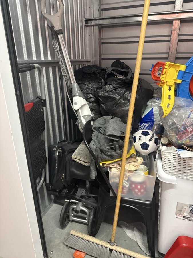 5 x 5 storage unit in Murrieta, CA