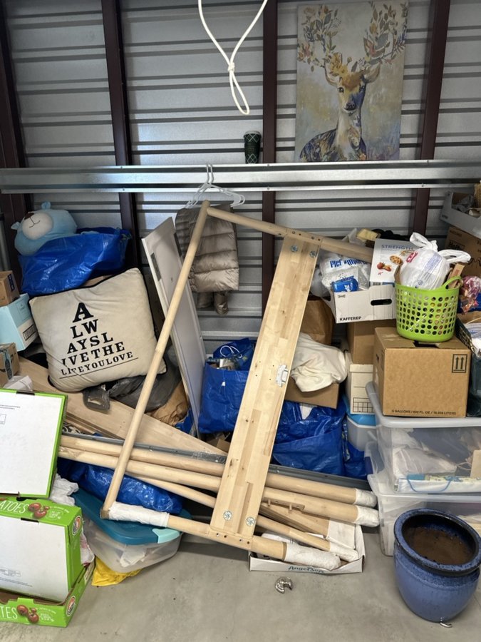 10 x 5 storage unit in Rochester Hills, MI