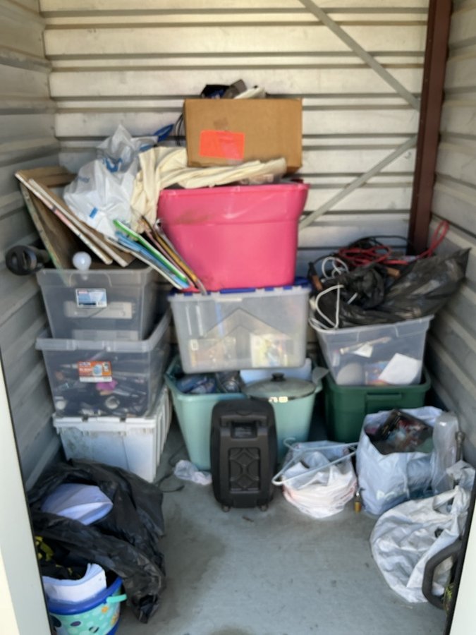 5 x 5 storage unit in Desert Hot Springs, CA
