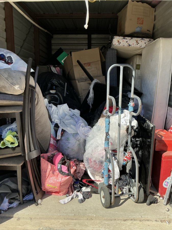 8 x 15 storage unit in Desert Hot Springs, CA