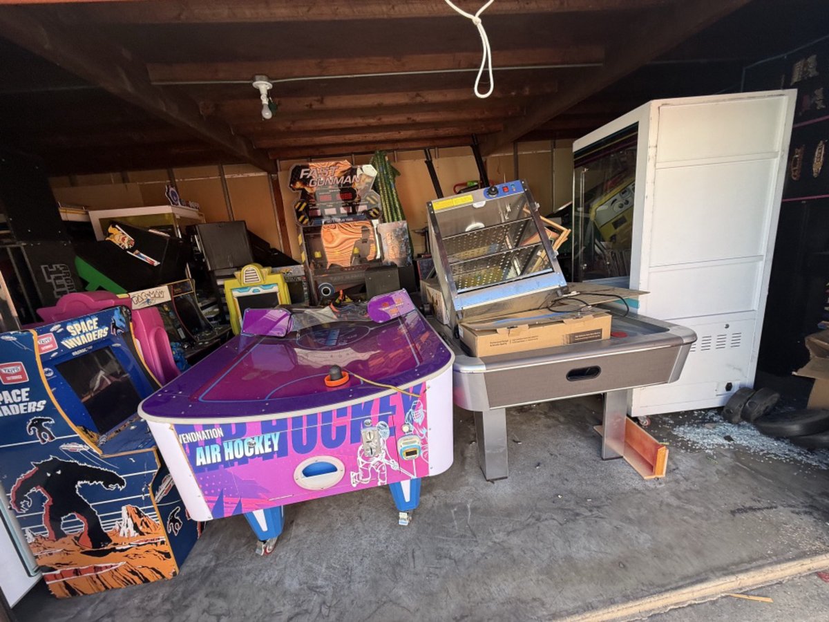 15 x 30 storage unit in La Verne, CA