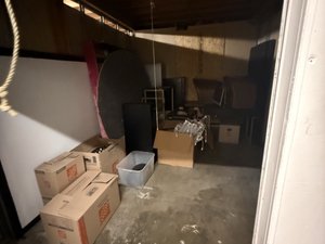 10 x 15 unit in Los Angeles