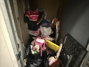 5 x 7 unit in Los Angeles