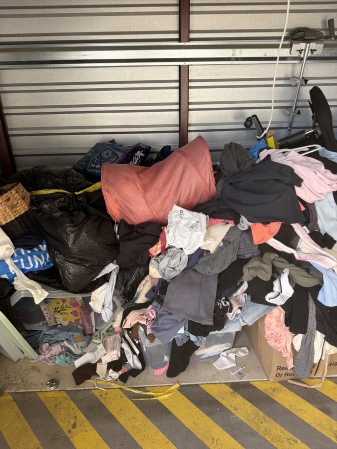 10 x 5 storage unit in Rochester Hills, MI