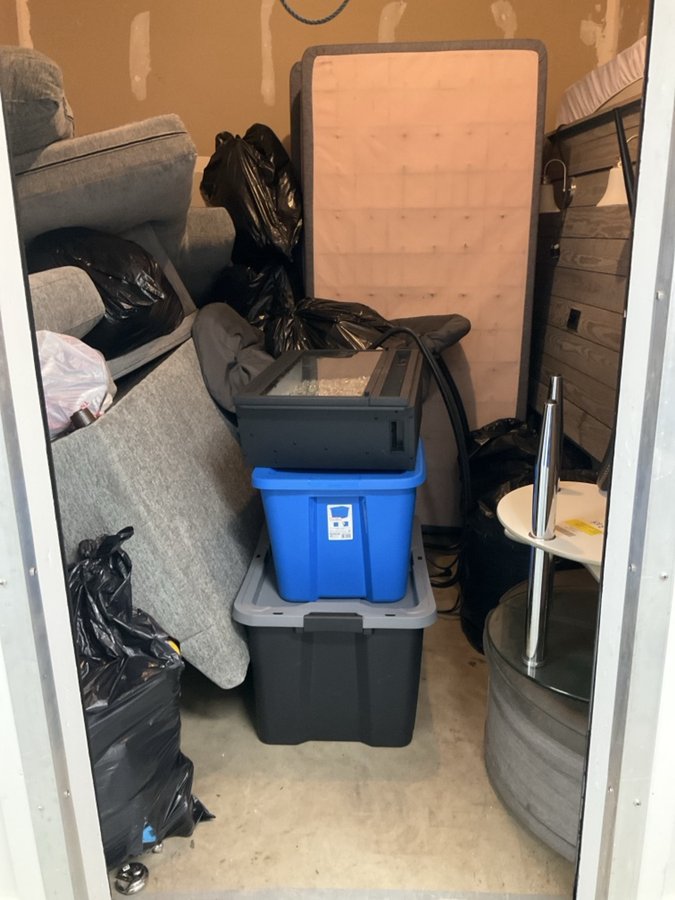 10 x 10 storage unit in Ladson, SC