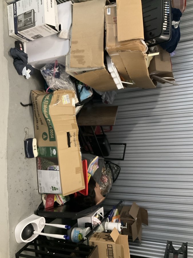10 x 5 storage unit in Ladson, SC
