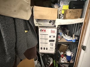 5 x 8 storage unit in Pomona, CA