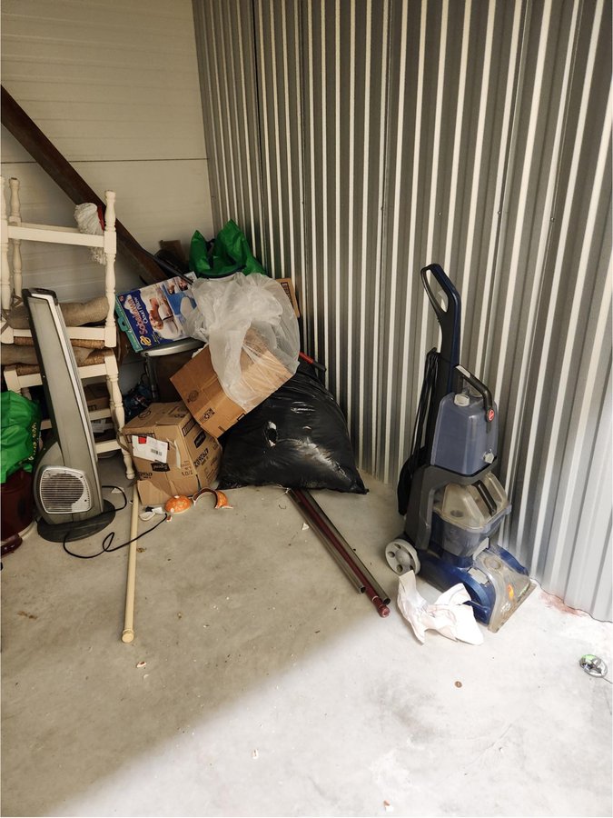 10 x 10 storage unit in Staten Island, NY
