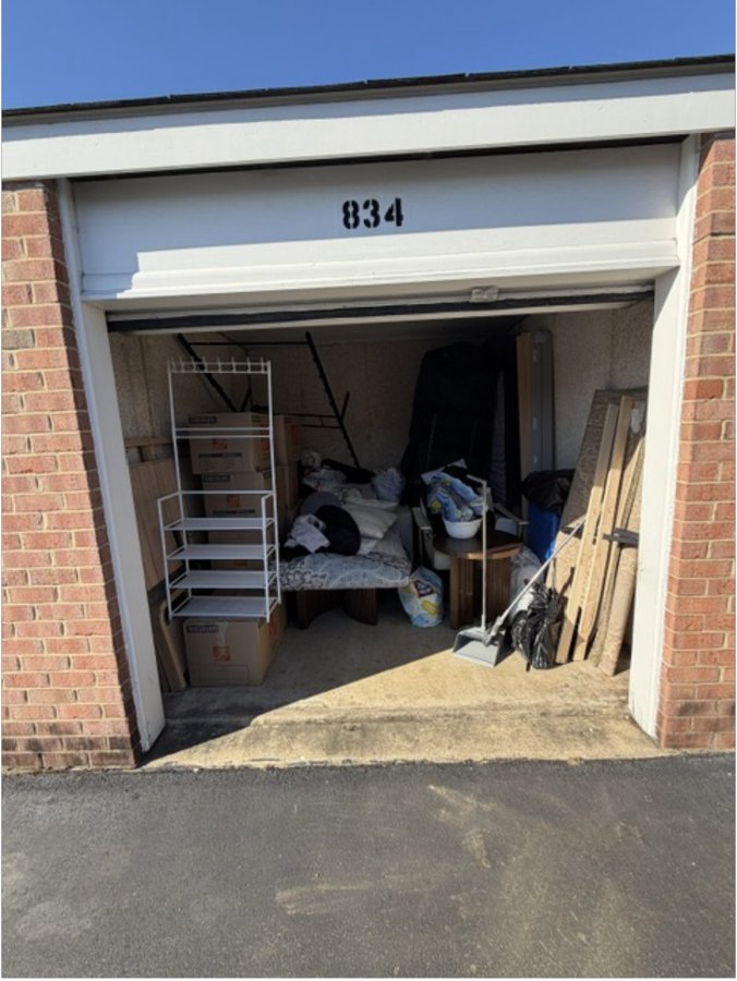 10 x 10 storage unit in Alexandria, VA