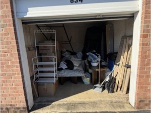 10 x 10 storage unit in Alexandria, VA