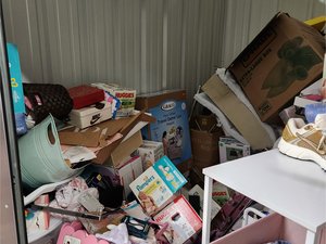 10 x 10 storage unit in Baltimore, MD