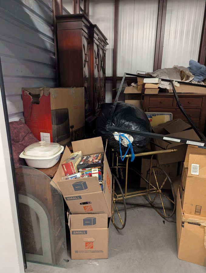 10 x 10 storage unit in Somersworth, NH